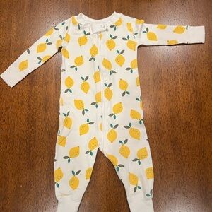 Hanna Andersson White and Yellow Lemon Print Kids Footie